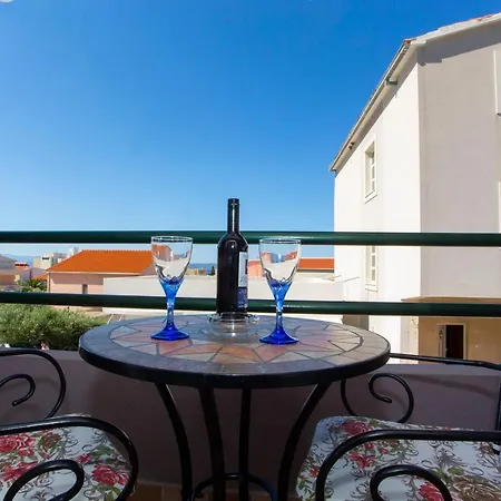 Apartment Loncar