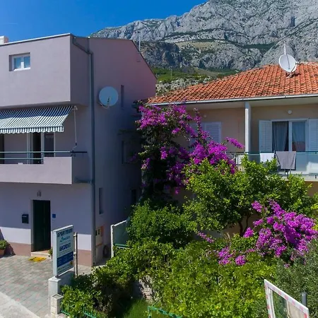 Loncar Lägenhet Tučepi