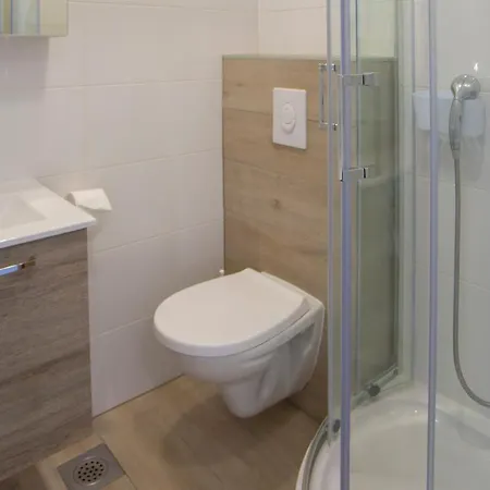 Loncar Lägenhet Tučepi