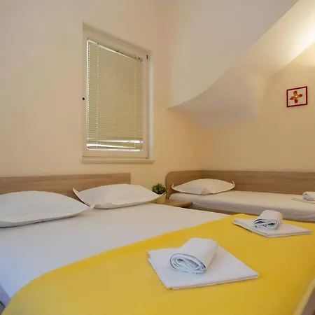 Loncar Apartment *