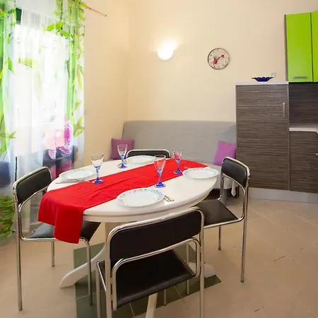 Loncar Apartment
