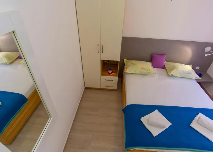 Loncar Apartment *