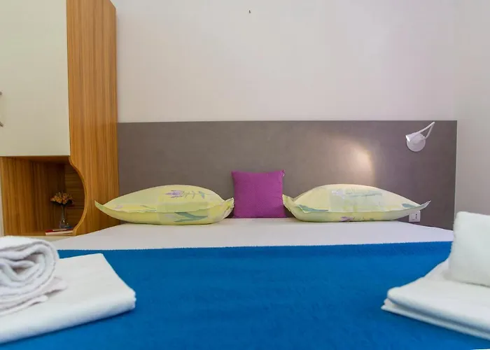 Loncar Apartment *